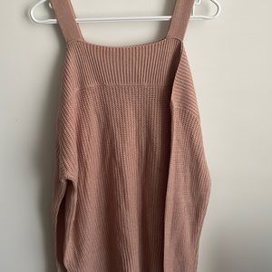 Sanctuary off the shoulder or strapped top. Very cute for summer and fall.